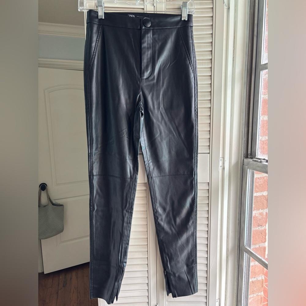 Zara Women’s Faux Leather Skinny Pants, XS
